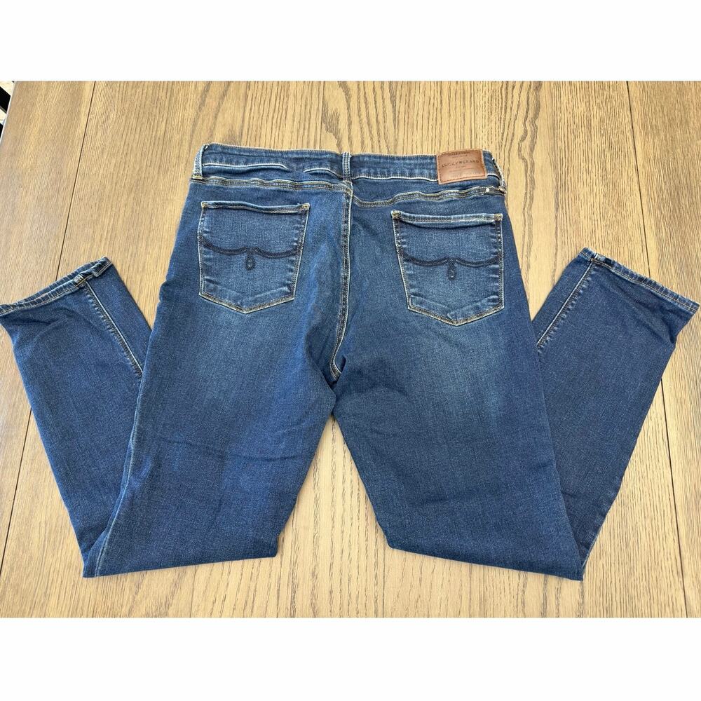 Lucky Brand Women’s Size 14 Ankle Jeans Medium Wash - Picture 3 of 3